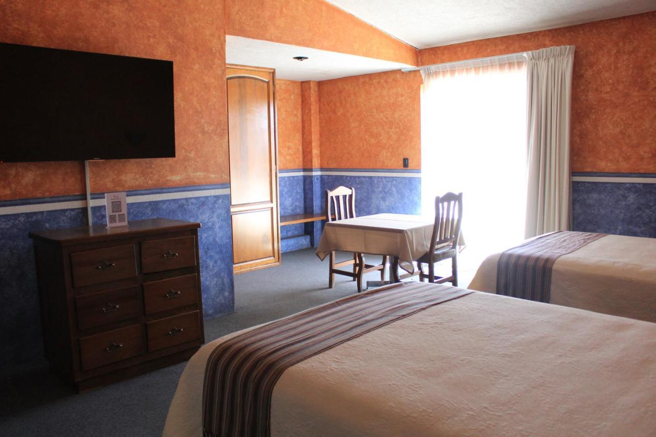 Hotel Meson Del Puente Acambaro Luaran gambar