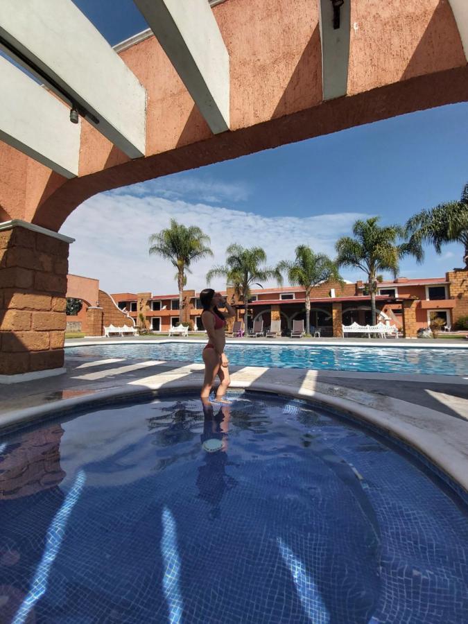 Hotel Meson Del Puente Acambaro Luaran gambar