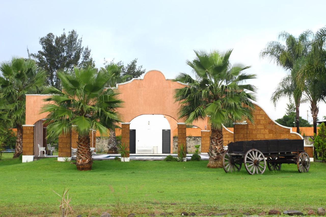 Hotel Meson Del Puente Acambaro Luaran gambar